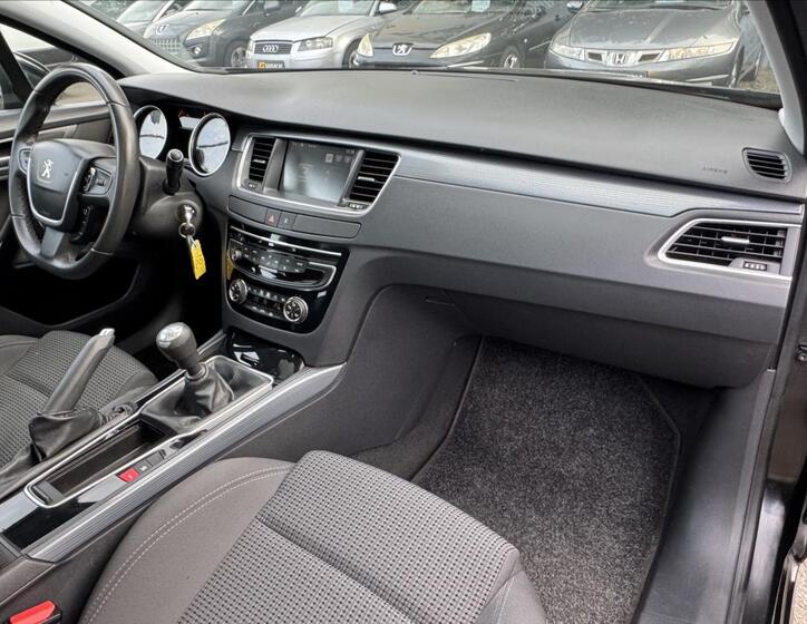 Peugeot 508 28