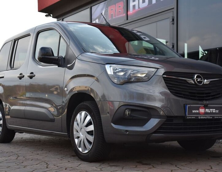 Opel Combo MPV 1,2 l 96 kw