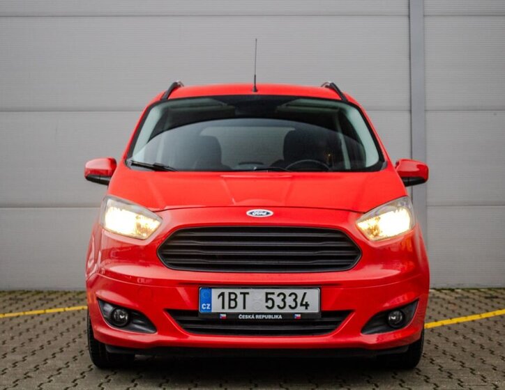 Ford Tourneo Courier MPV 998,0 74 kw