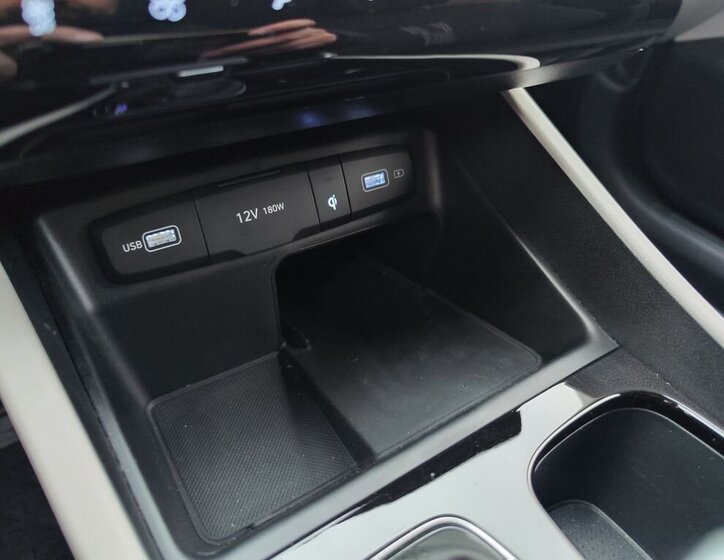 Hyundai Tucson SUV 1,6 l 110 kw