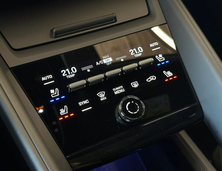 Porsche Macan SUV / Terénní 0,0 300 kw