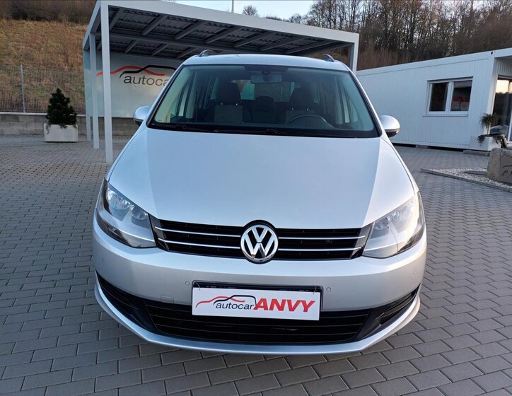 Volkswagen Sharan MPV 2,0 l 103 kw