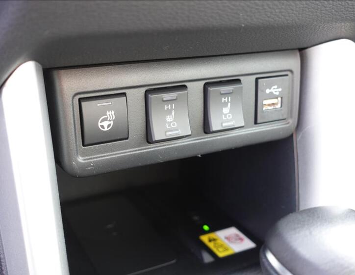 Toyota Corolla Cross 22