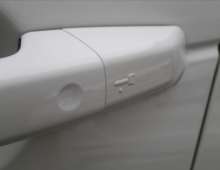 Land Rover Discovery SUV / Terénní 2,0 l 132 kw