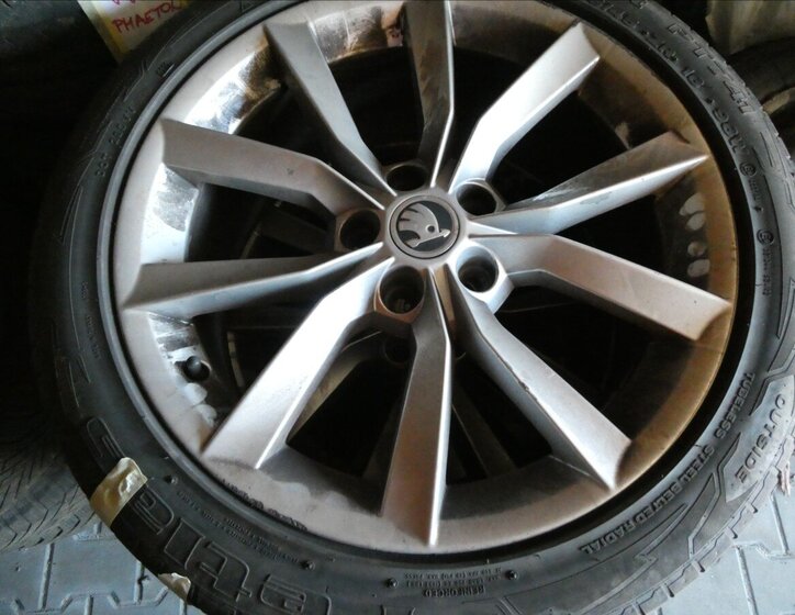 Škoda Superb Kombi 2,0 l 110 kw