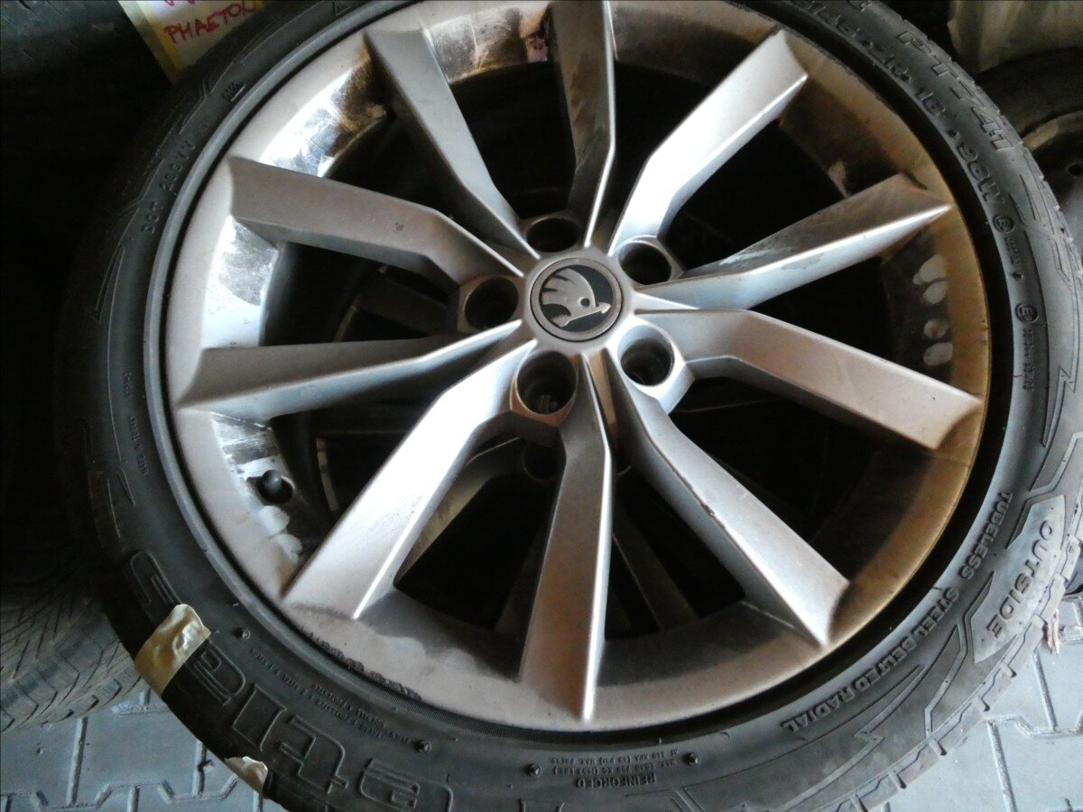 Škoda Superb Kombi 2,0 l 110 kw