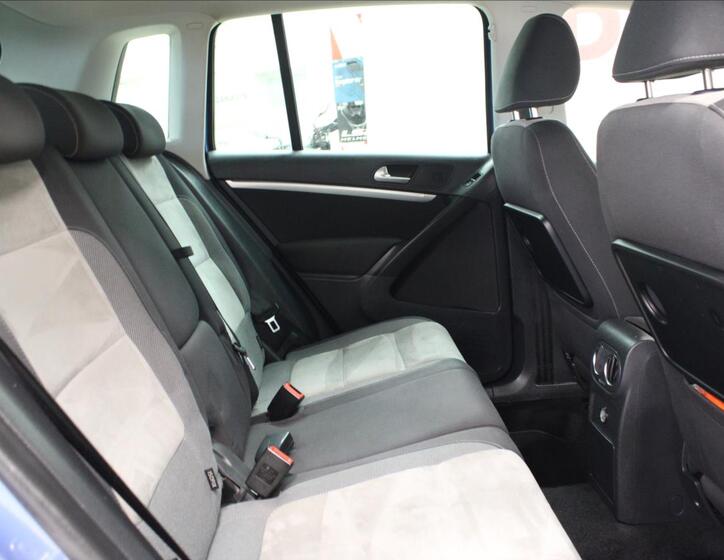 Volkswagen Tiguan 13