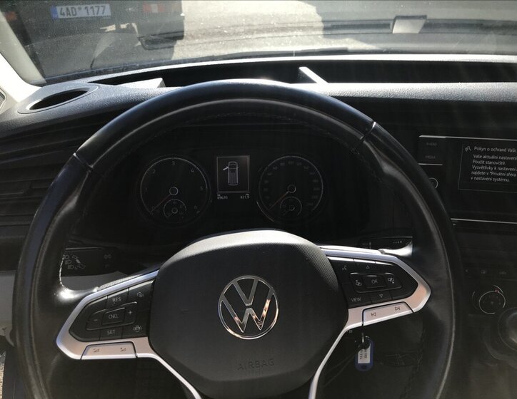 Volkswagen Transporter 12