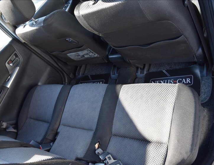 Toyota Corolla Verso Kombi 1,6 l 81 kw