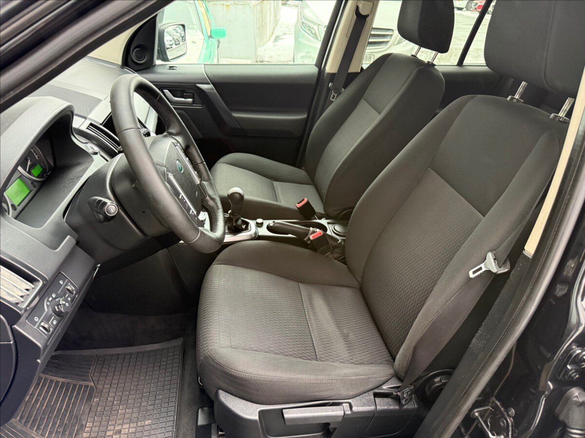 Land Rover Freelander SUV 2,2 l 110 kw