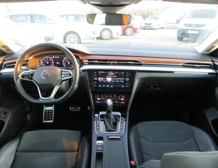 Volkswagen Arteon Kombi 2,0 l 147 kw