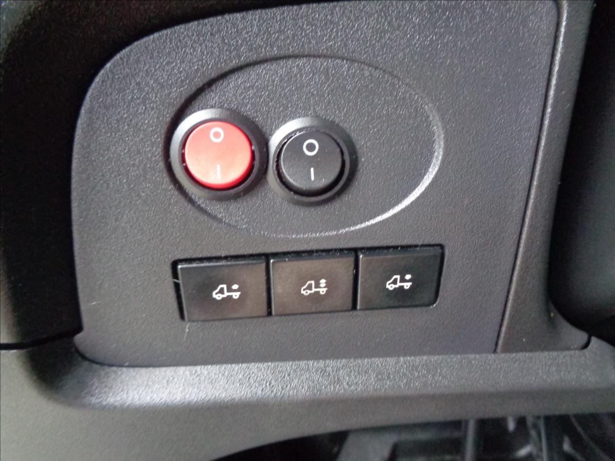 Iveco Daily Valník 3,0 l 132 kw