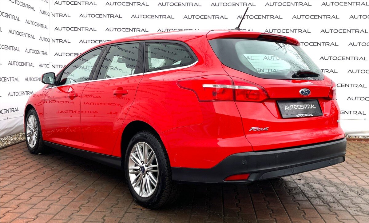 Ford Focus Kombi 999,0 92 kw