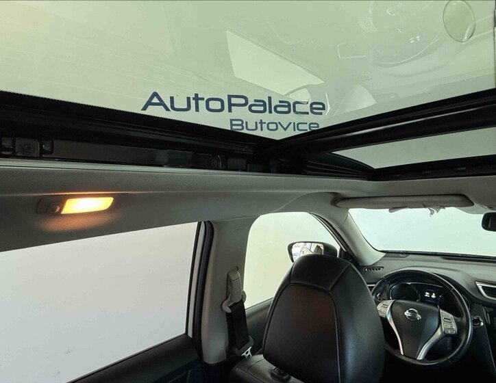 Nissan X-Trail SUV 1,6 l 96 kw