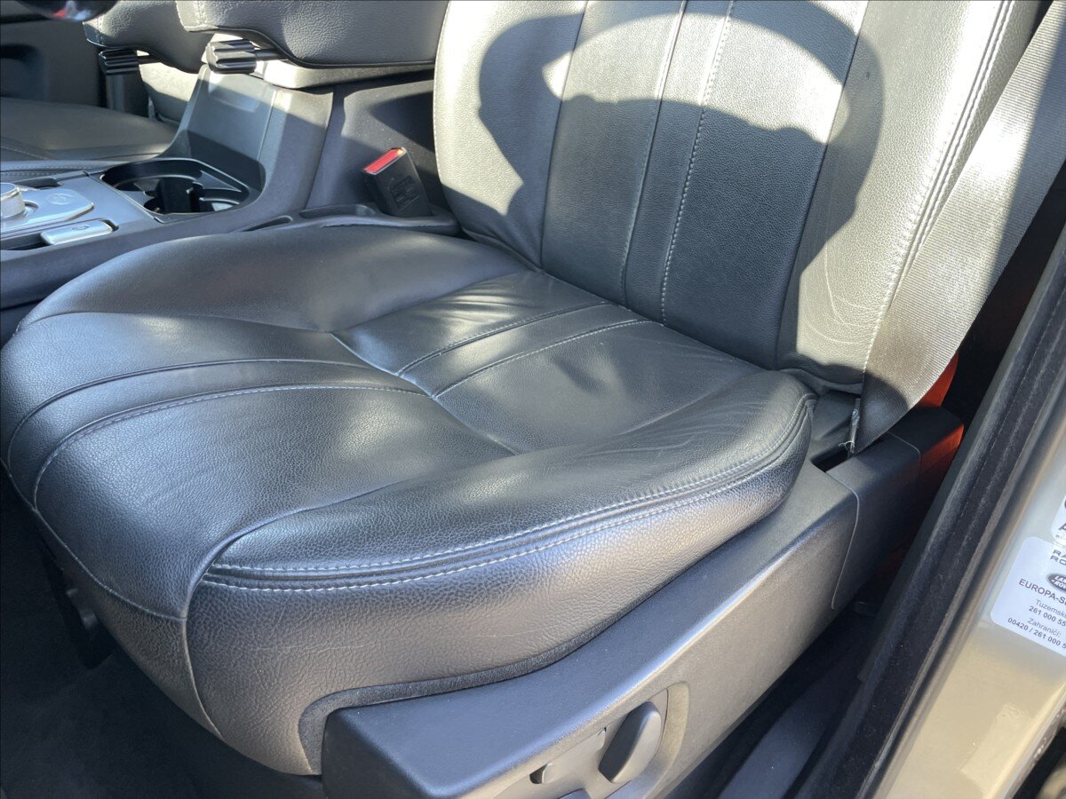 Land Rover Discovery SUV / Terénní 3,0 l 188 kw