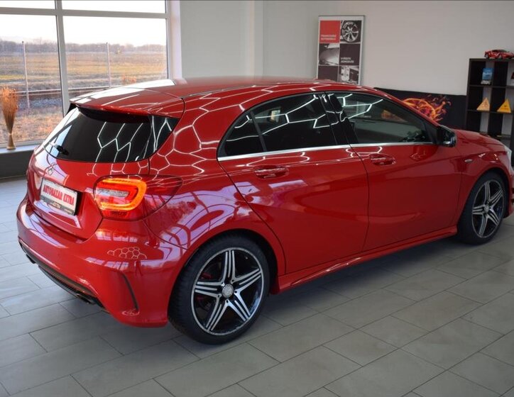 Mercedes-Benz Třídy A Hatchback 2,0 l 155 kw