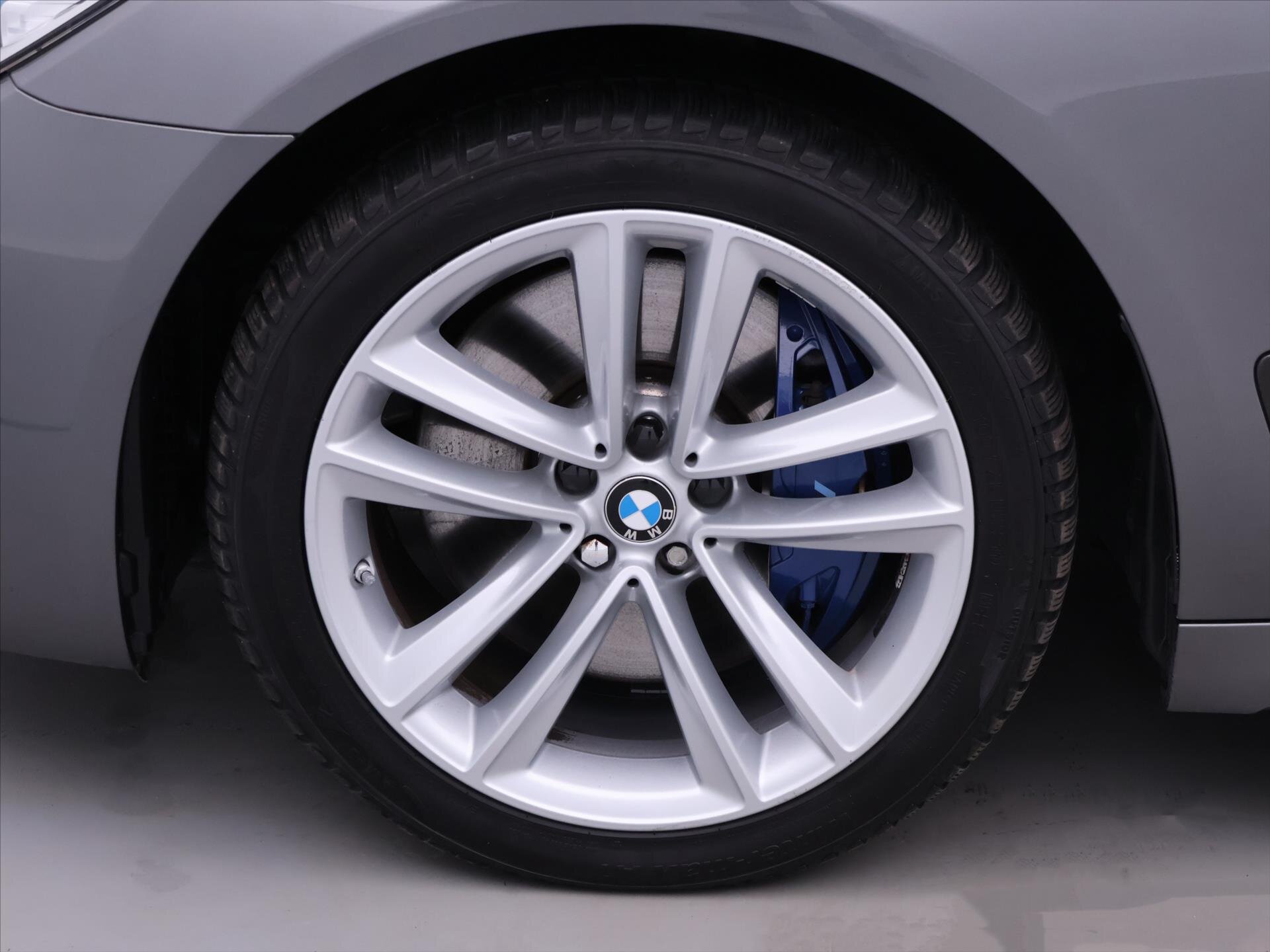 BMW Řada 7 Sedan / Limuzína 4,4 l 330 kw