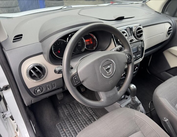 Dacia Lodgy Kombi 1,6 l 60 kw