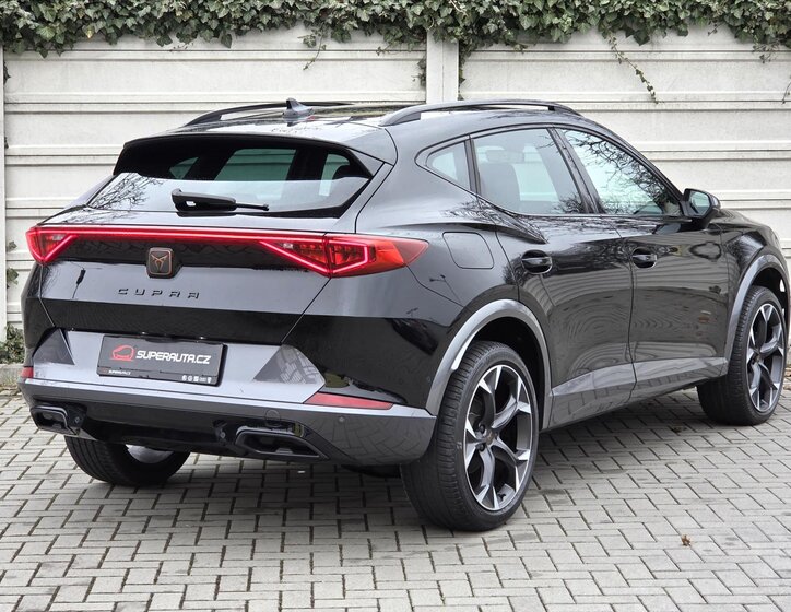 Cupra Formentor SUV / Terénní 1,5 l 110 kw