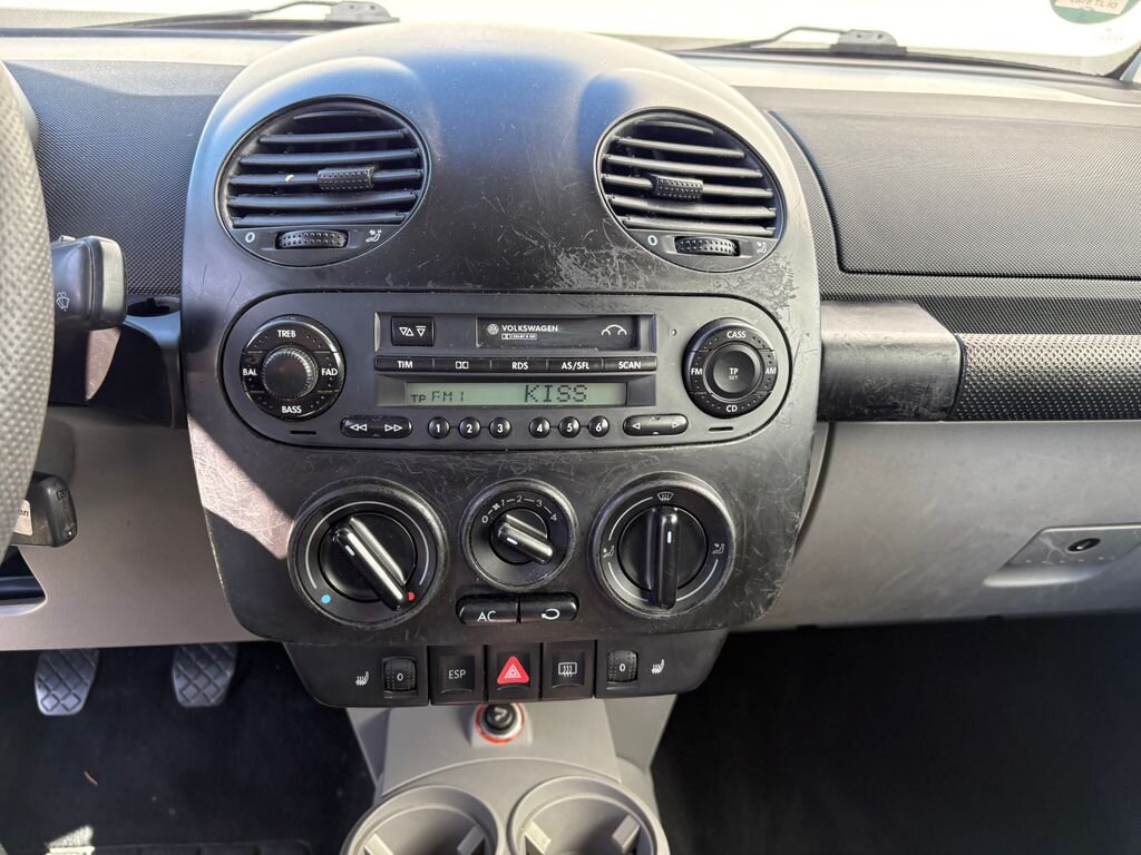 Volkswagen New Beetle Kabriolet 1,4 l 55 kw