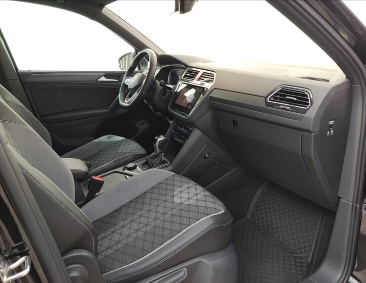 Volkswagen Tiguan SUV / Terénní 2,0 l 110 kw