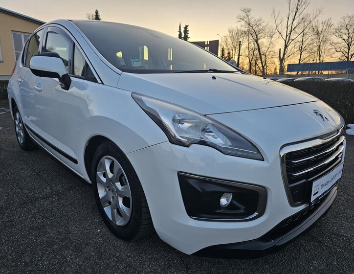 Peugeot 3008 SUV 1,2 l 96 kw