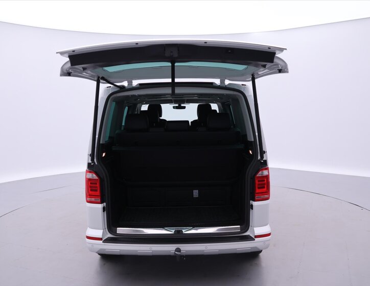 Volkswagen Multivan 9