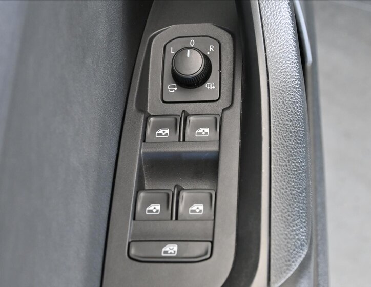 Škoda Kodiaq SUV / Terénní 1,5 l 110 kw