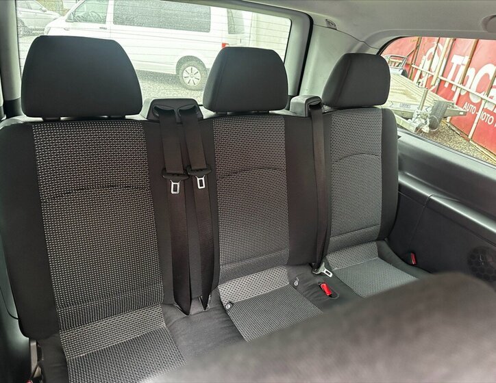 Mercedes-Benz Vito Kombi 2,1 l 120 kw