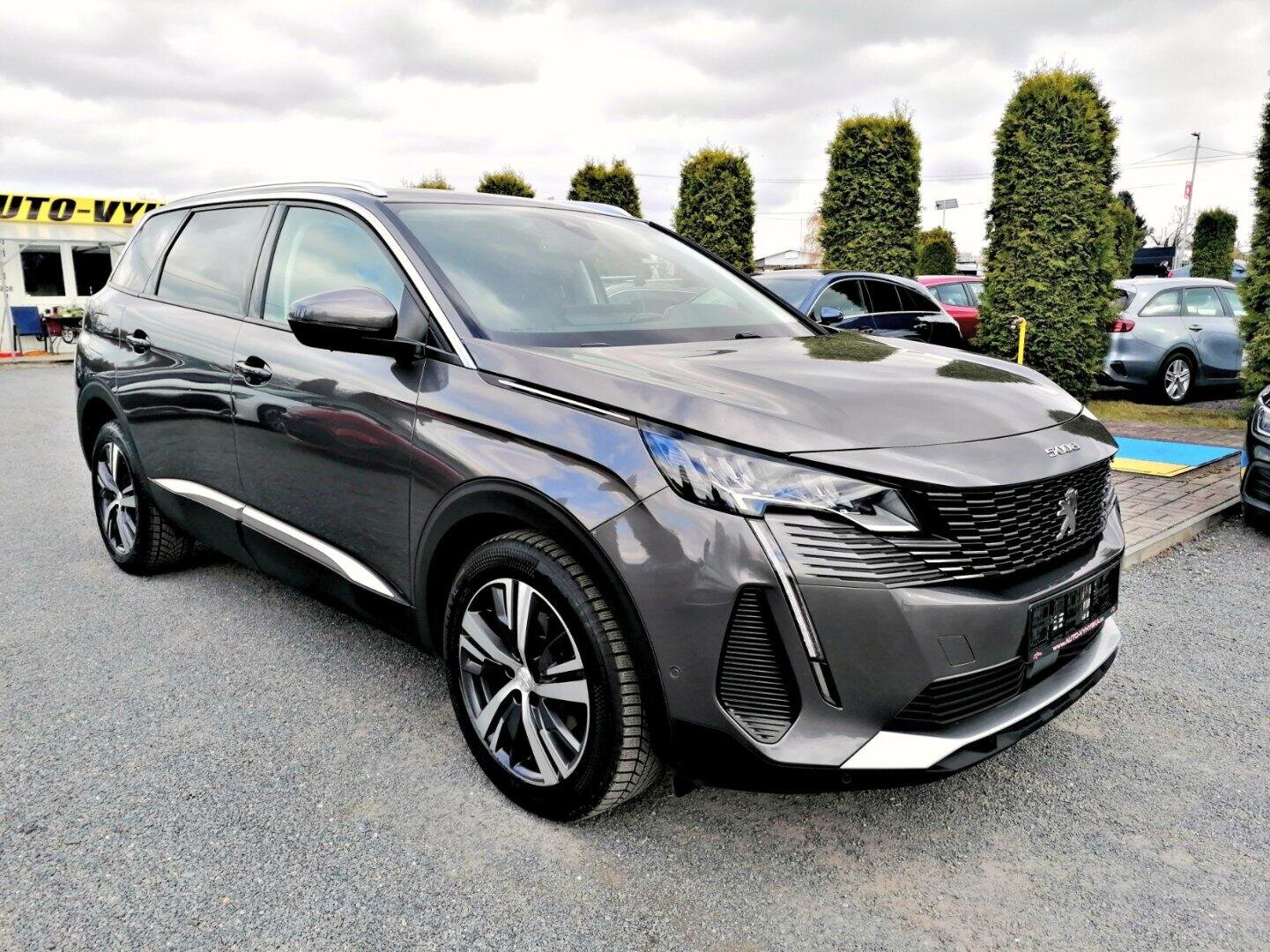 Peugeot 5008 SUV / Terénní 1,5 l 96 kw