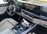 BMW X7 10