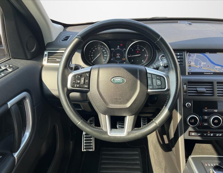 Land Rover Discovery Sport SUV / Terénní 2,0 l 110 kw