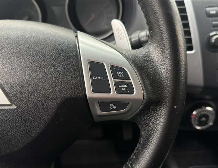 Mitsubishi Outlander SUV / Terénní 2,2 l 115 kw