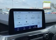 Ford Kuga SUV / Terénní 1,5 l 88 kw