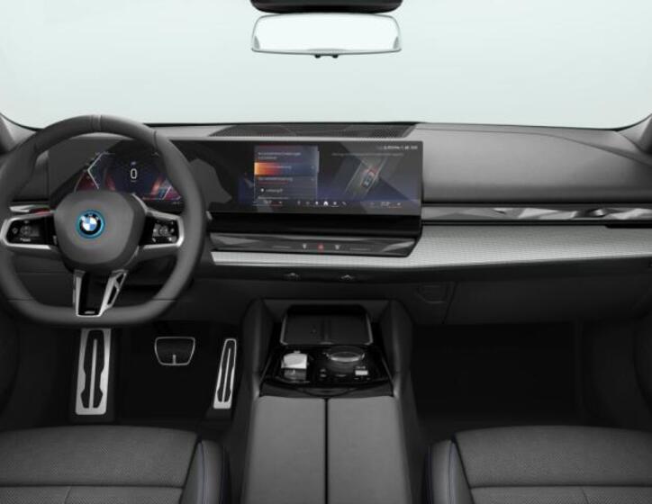 BMW i5 2