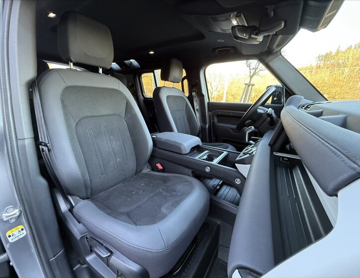 Land Rover Defender SUV / Terénní 3,0 l 183 kw