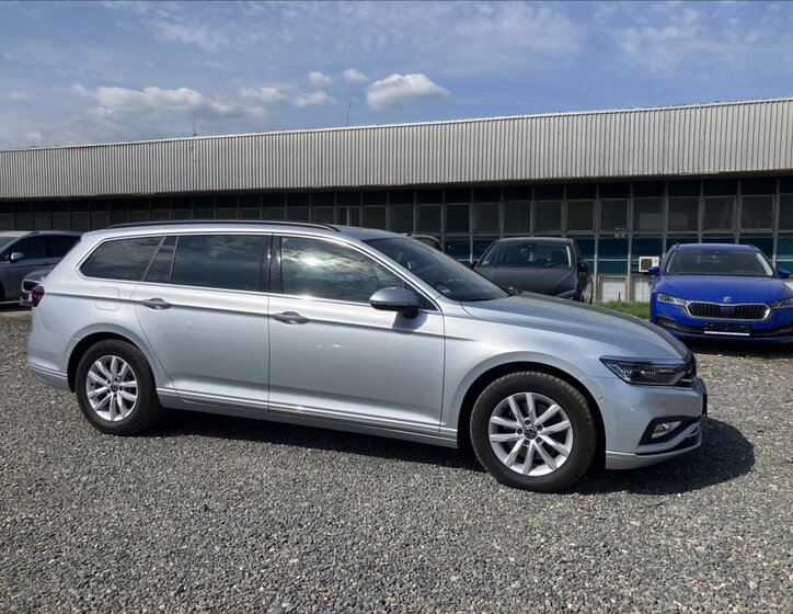 Volkswagen Passat Kombi 2,0 l 110 kw