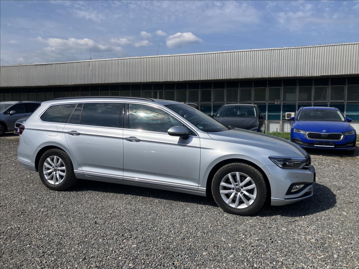 Volkswagen Passat Kombi 2,0 l 110 kw