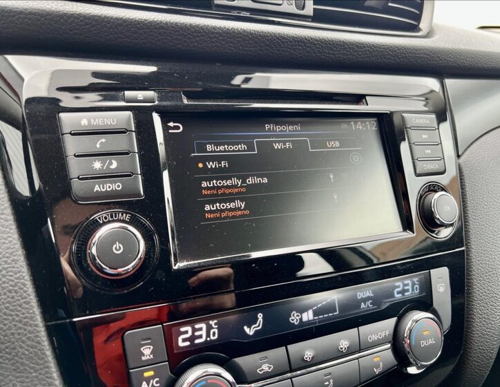 Nissan Qashqai SUV / Terénní 1,5 l 85 kw