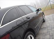 Mercedes-Benz Třídy R Kombi 3,0 l 140 kw