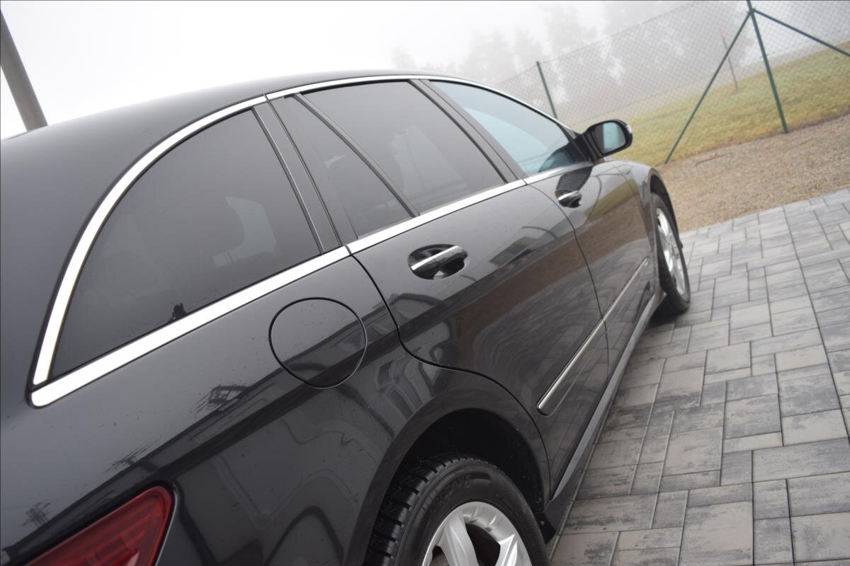 Mercedes-Benz Třídy R Kombi 3,0 l 140 kw