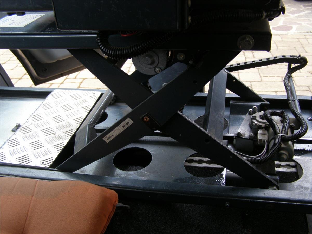 Ford Transit MPV 2,2 l 63 kw