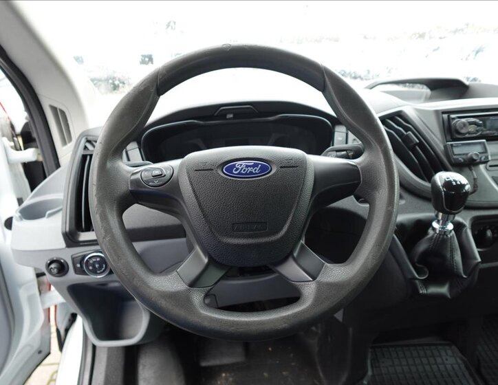 Ford Transit Valník 2,0 l 96 kw