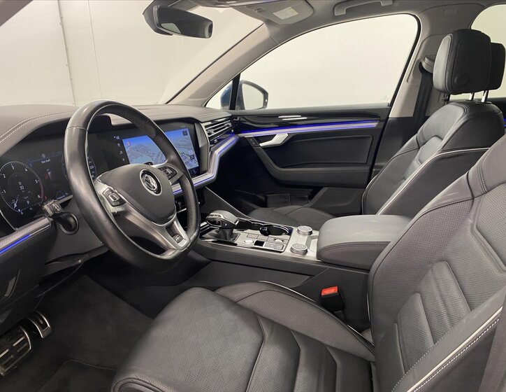 Volkswagen Touareg 5