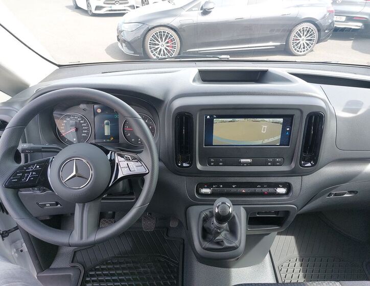 Mercedes-Benz Vito 15