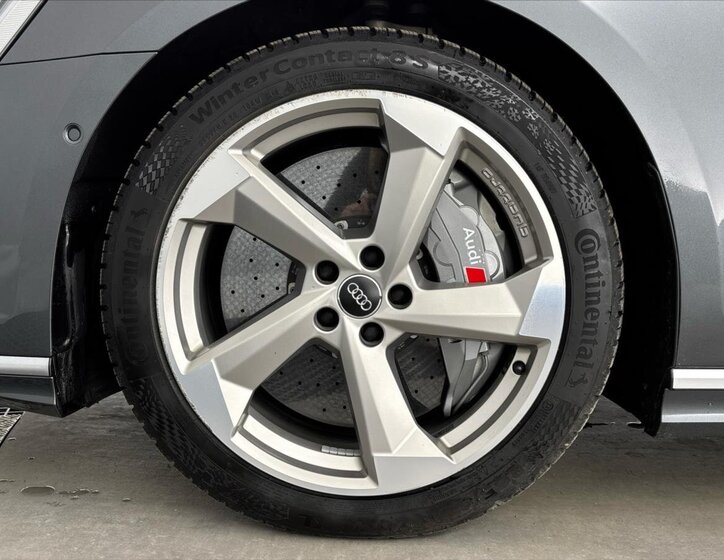 Audi S8 Sedan / Limuzína 4,0 l 420 kw