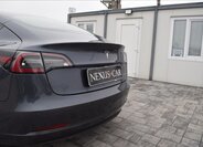 Tesla Model 3 Sedan 0,0 366 kw
