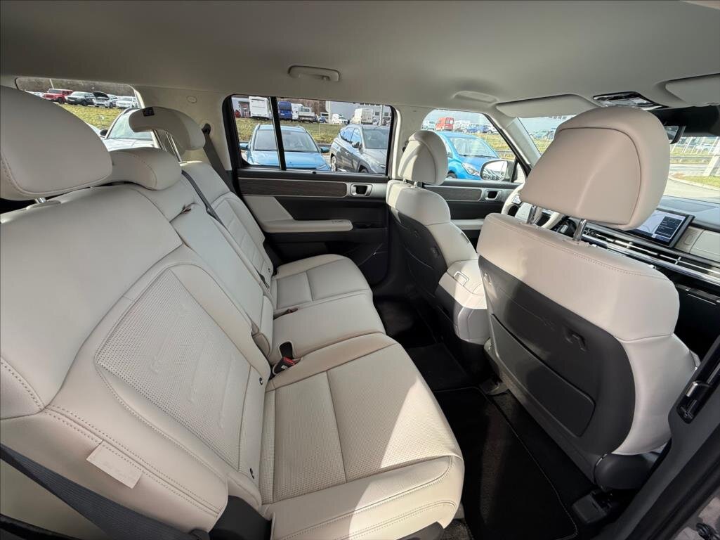 Hyundai Santa Fe Kombi 1,6 l 185 kw