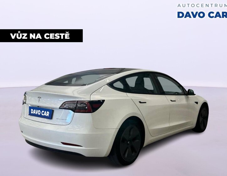 Tesla Model 3 Sedan / Limuzína 0,0 340 kw