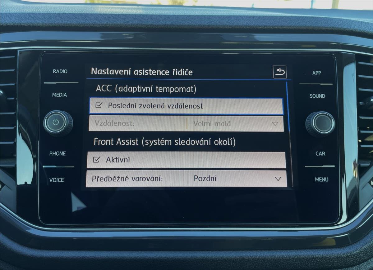 Volkswagen T-Roc SUV 2,0 l 110 kw